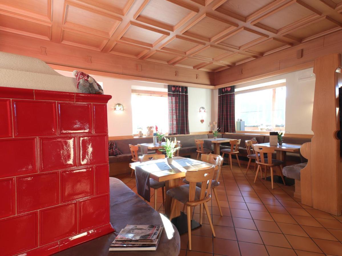 Hotel Alla Rocca Varena Esterno foto